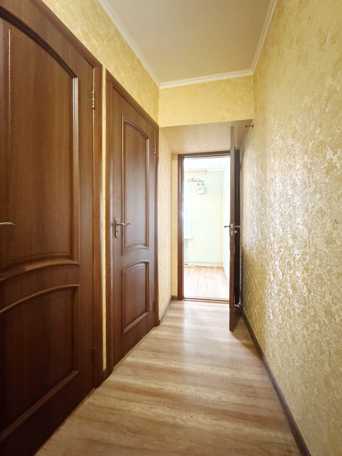 Продажа 2-комнатной квартиры 47 м², Крылова ул.