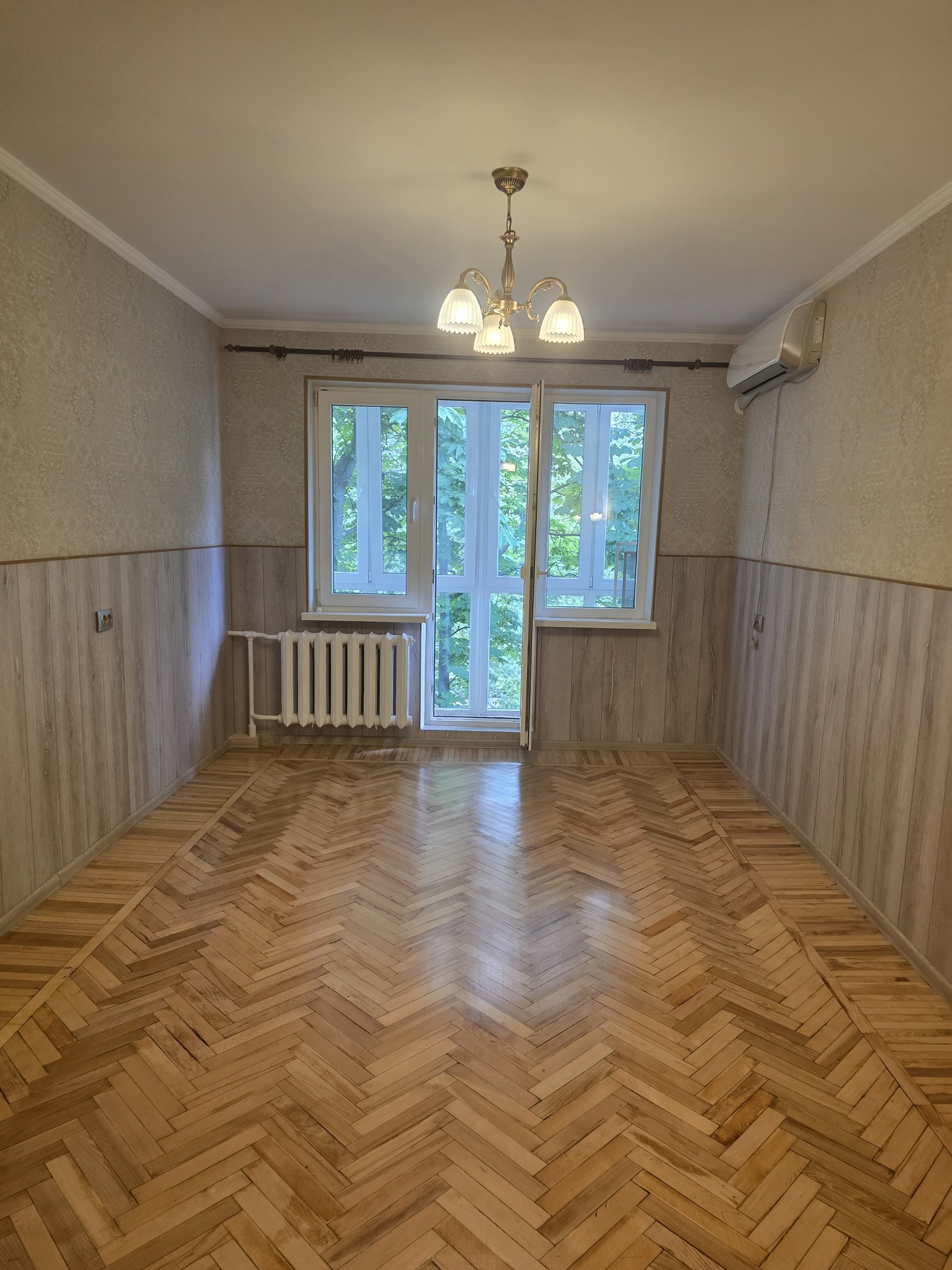 Продажа 2-комнатной квартиры 47 м², Космонавтов ул., 48