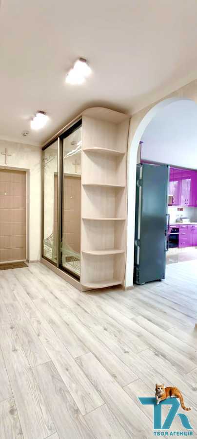 Продаж 3-кімнатної квартири 94 м², Анатолія Петрицького вул., 17А