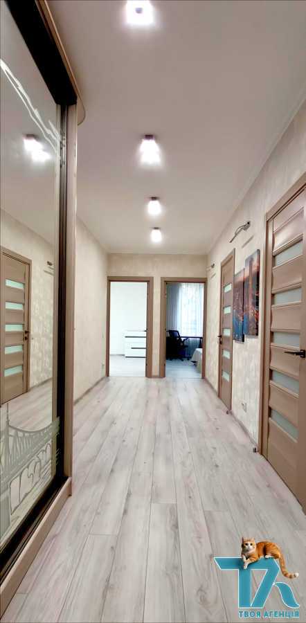 Продаж 3-кімнатної квартири 94 м², Анатолія Петрицького вул., 17А