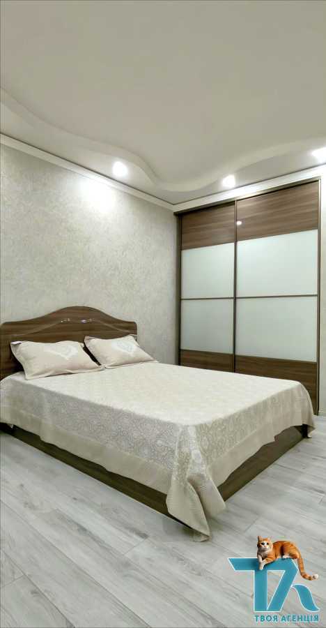 Продаж 3-кімнатної квартири 94 м², Анатолія Петрицького вул., 17А