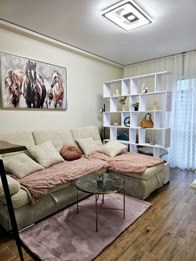 Аренда 1-комнатной квартиры 42 м², Михаила Максимовича ул., 28Е