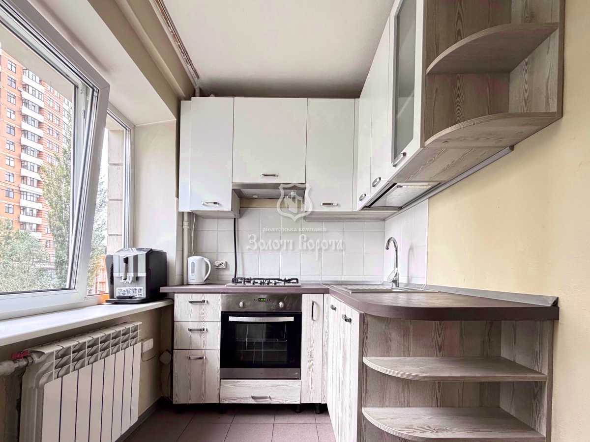 Продаж 3-кімнатної квартири 63.2 м², Лесі Українки бул., 14