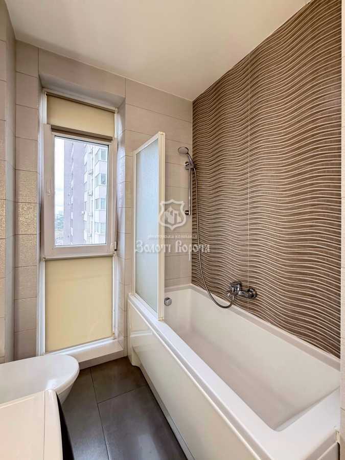 Продаж 1-кімнатної квартири 39.4 м², Маршала Рибалка вул., 5б