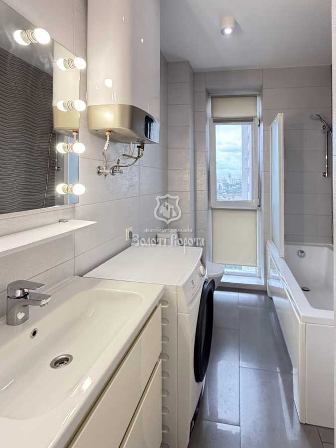 Продаж 1-кімнатної квартири 39.4 м², Маршала Рибалка вул., 5б