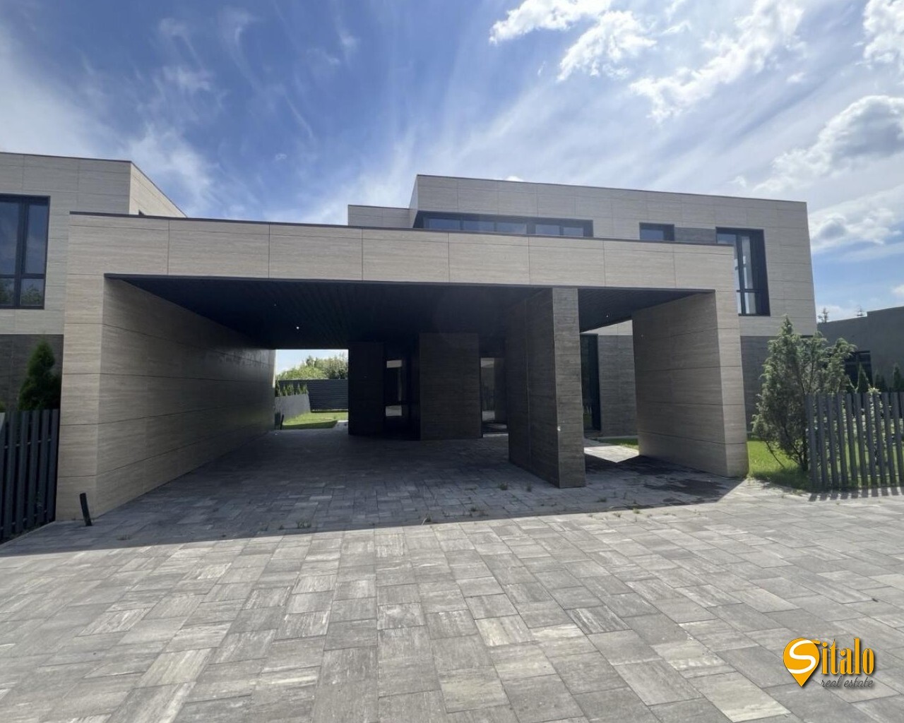 Продажа дома 230 м², 1-я Озерная ул.