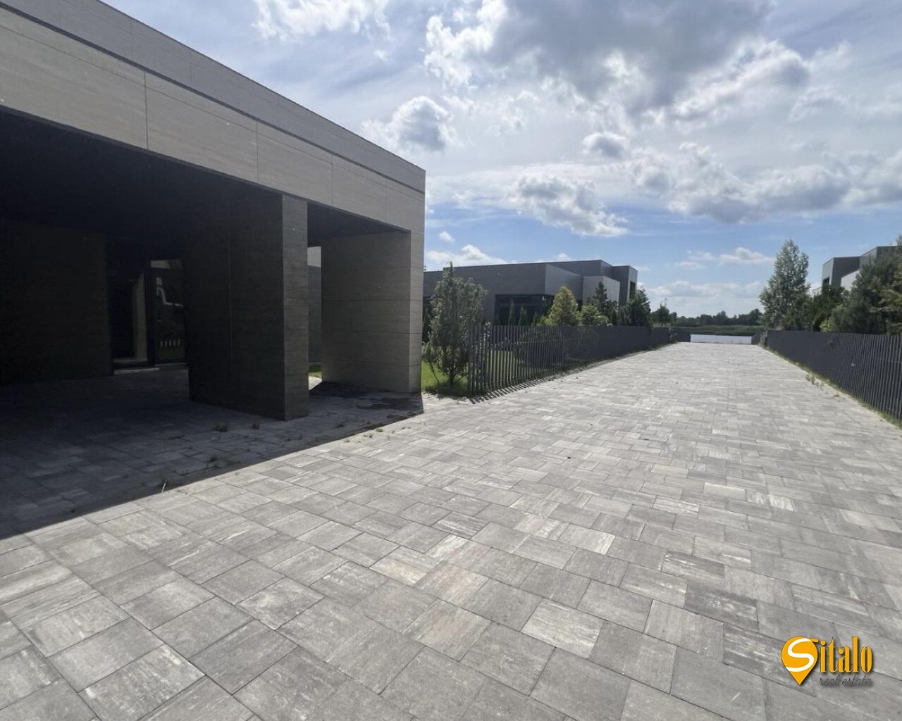 Продажа дома 230 м², 1-я Озерная ул.