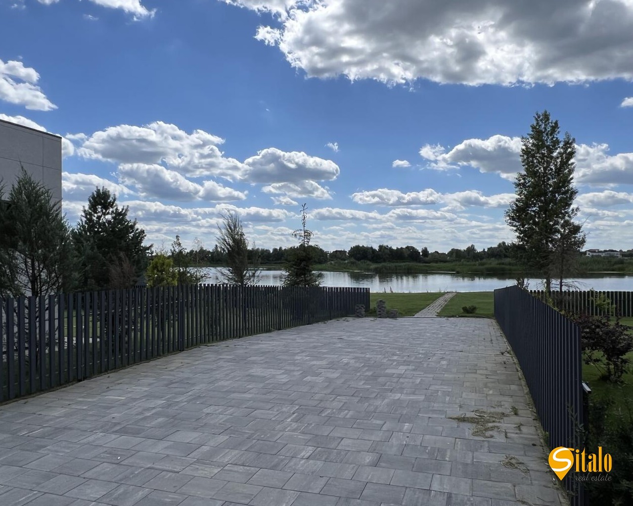 Продажа дома 230 м², 1-я Озерная ул.