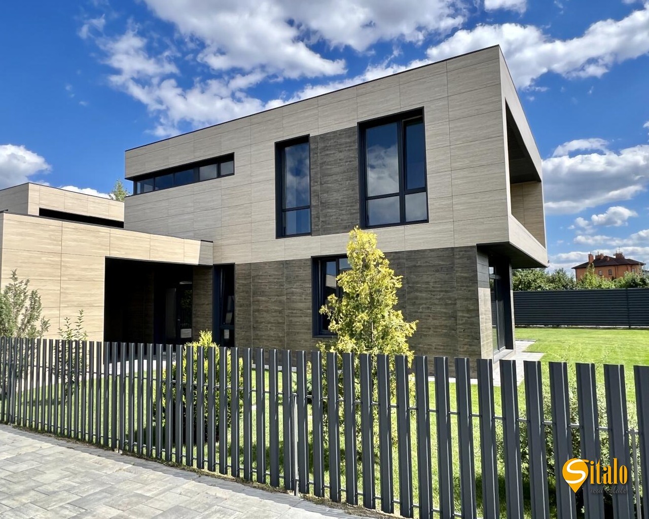 Продажа дома 230 м², 1-я Озерная ул.