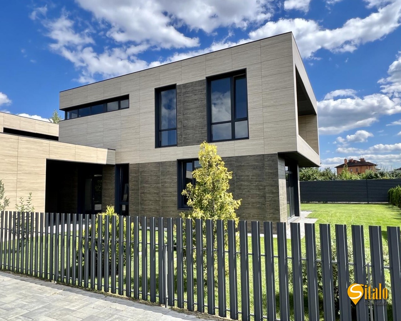 Продажа дома 230 м², 1-я Озерная ул.