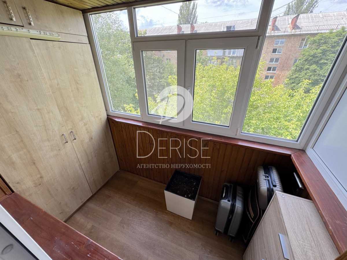 Продаж 2-кімнатної квартири 47 м², Краснопільська вул., 12А