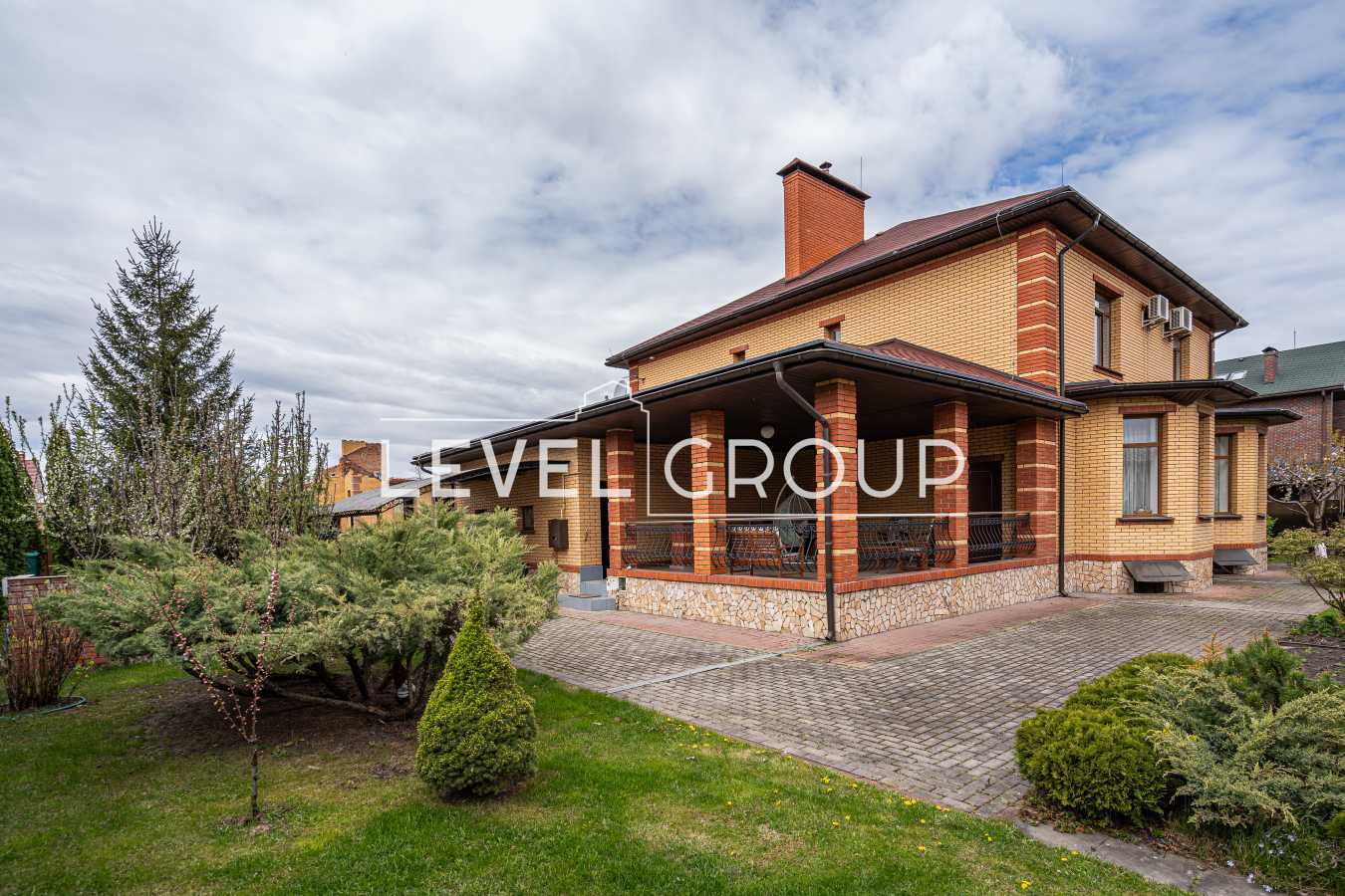 Продажа коттеджа 419.5 м², Радунская ул.