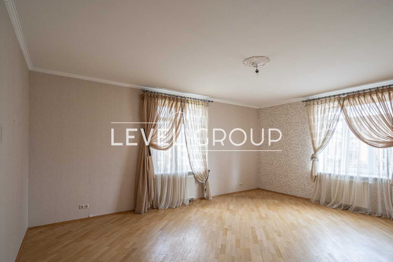 Продажа коттеджа 419.5 м², Радунская ул.