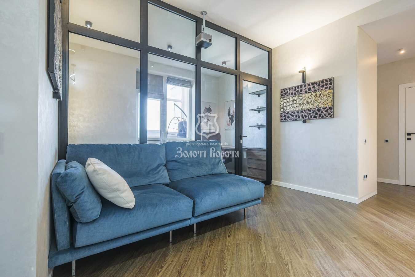Продажа 2-комнатной квартиры 80.1 м², Кирилло-Мефодиевская ул., 2