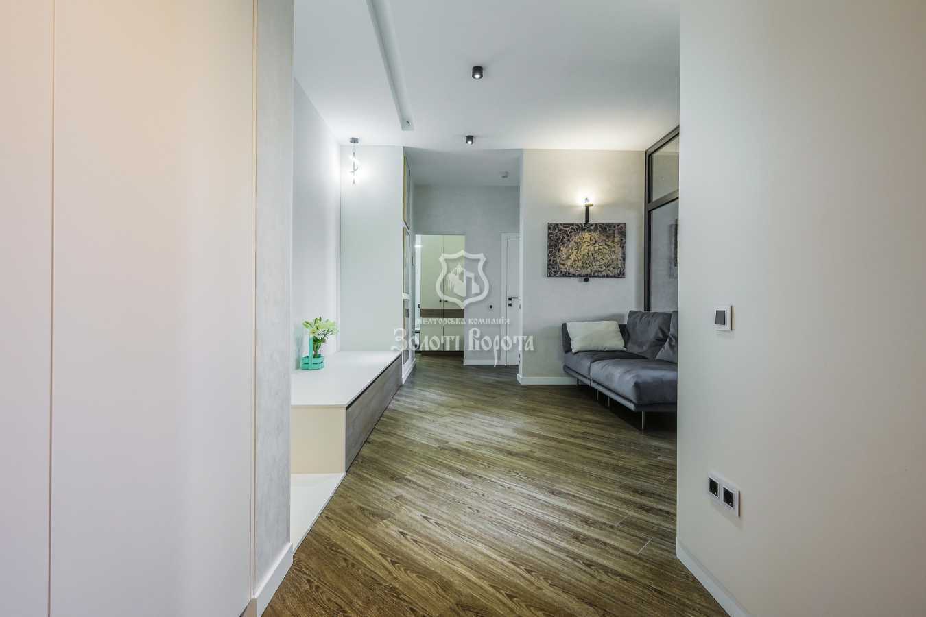 Продажа 2-комнатной квартиры 80.1 м², Кирилло-Мефодиевская ул., 2