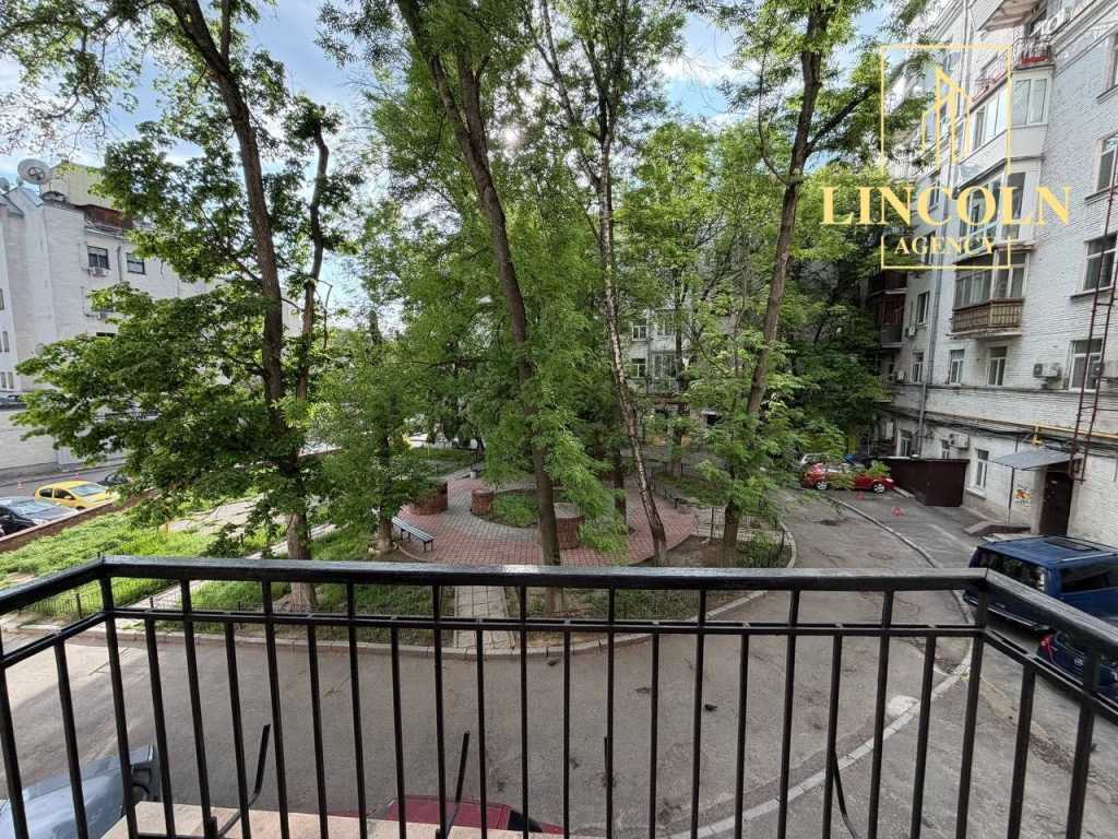 Продажа 3-комнатной квартиры 105 м², Воздухофлотский просп., 25