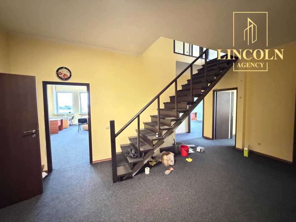 Продаж 5-кімнатної квартири 225 м², Леваневського вул., 6