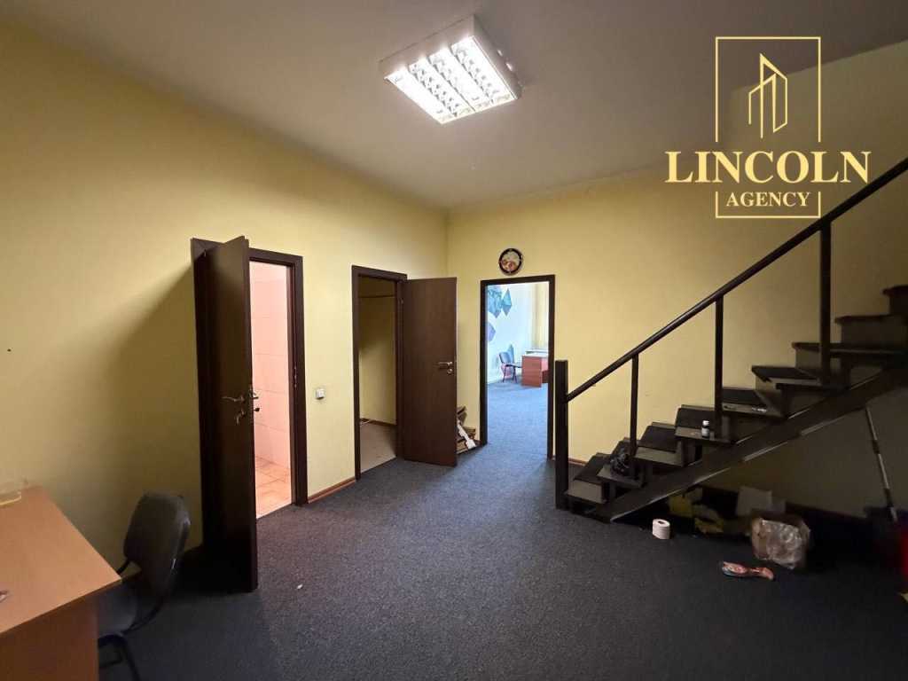 Продаж 5-кімнатної квартири 225 м², Леваневського вул., 6