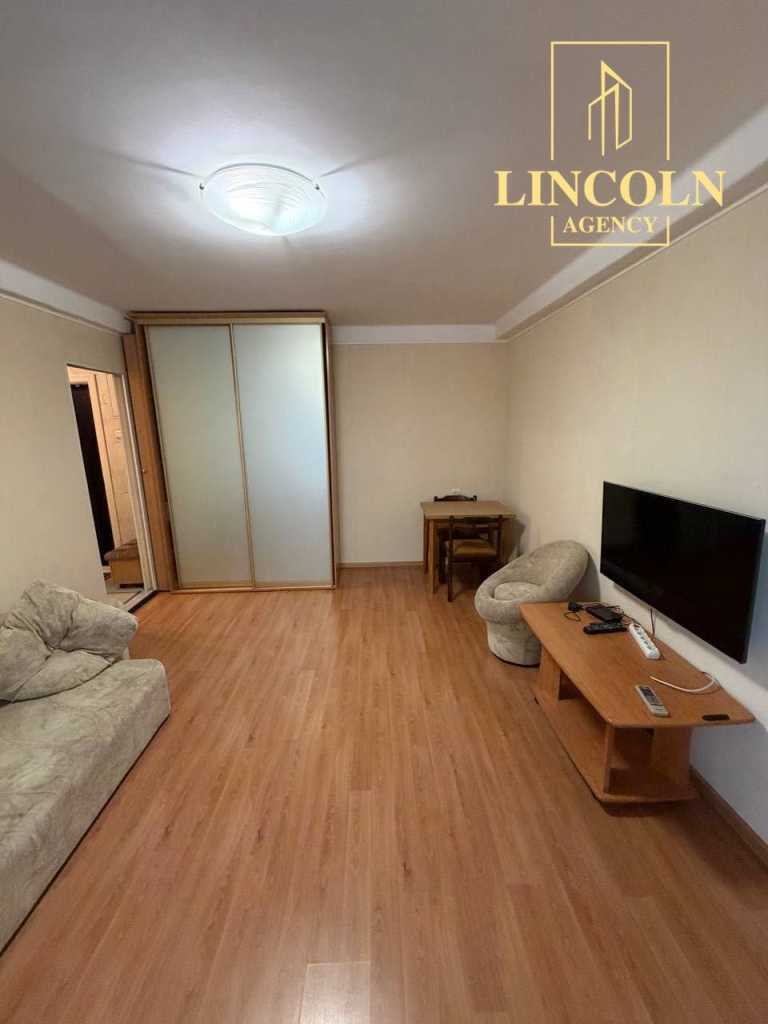 Продаж 2-кімнатної квартири 49 м², Автозаводська вул., 25