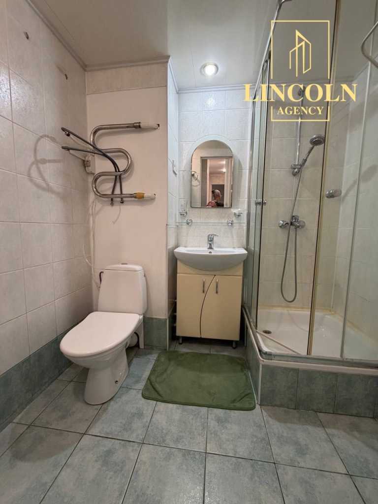 Продаж 2-кімнатної квартири 49 м², Автозаводська вул., 25