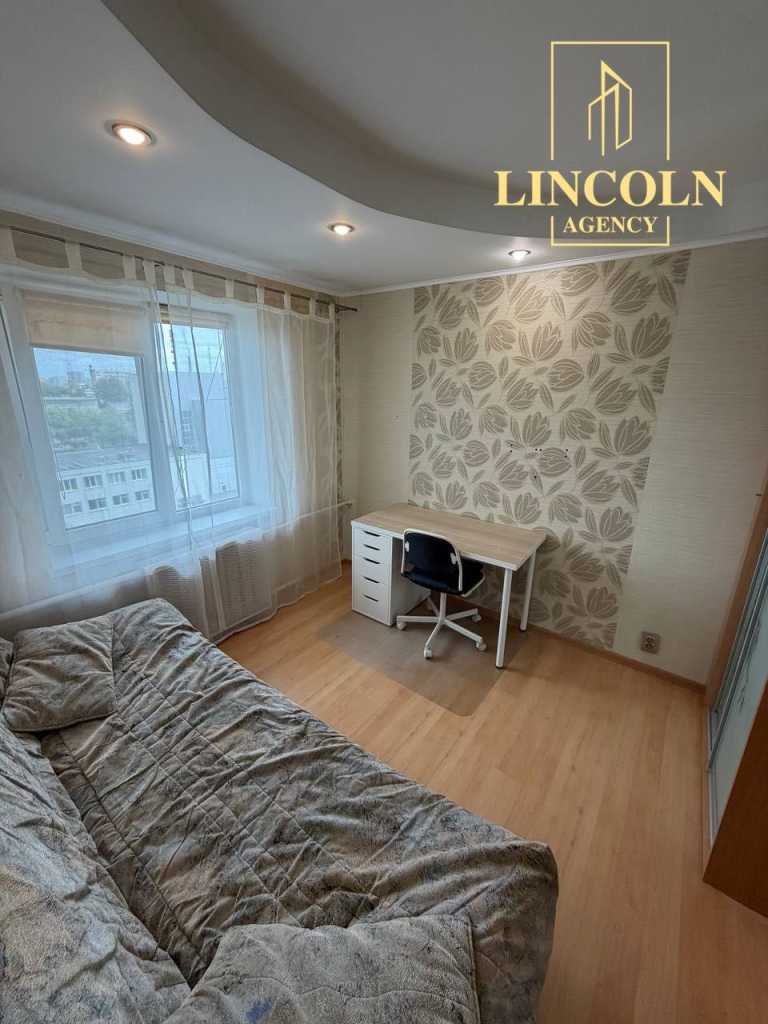 Продаж 2-кімнатної квартири 49 м², Автозаводська вул., 25