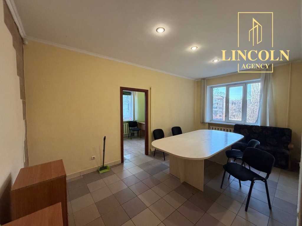 Продаж 3-кімнатної квартири 62 м², Берестейский, 5