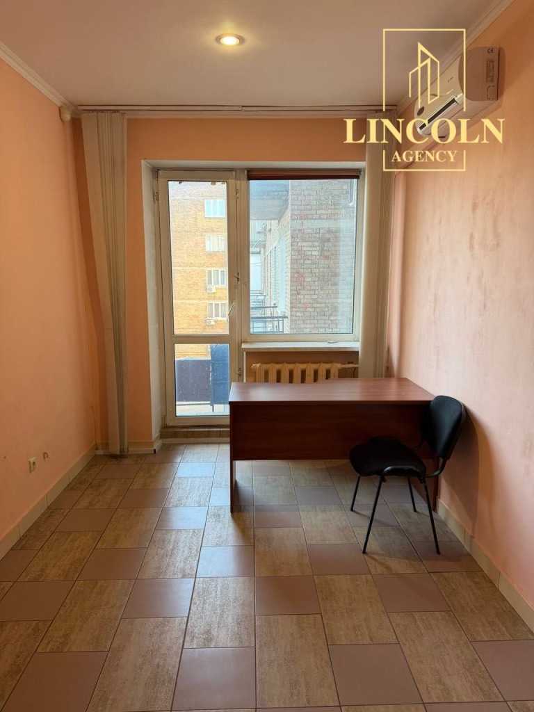 Продаж 3-кімнатної квартири 62 м², Берестейский, 5