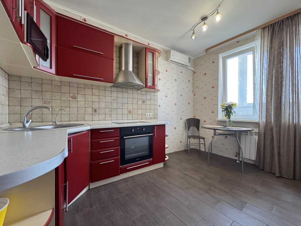 Продажа 2-комнатной квартиры 60 м², Урловская ул., 11/44