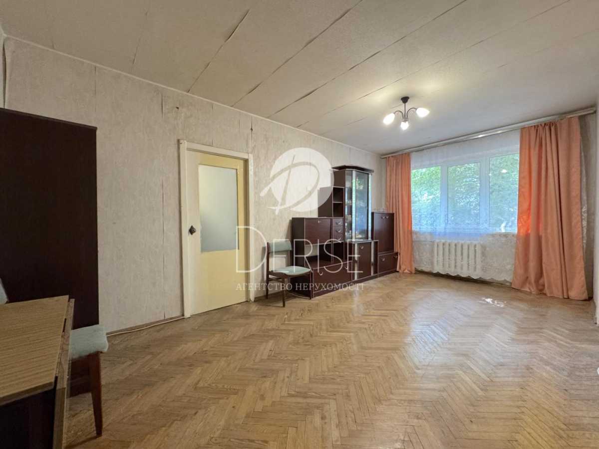 Продаж 2-кімнатної квартири 45 м², Миколи Василенка вул., 8