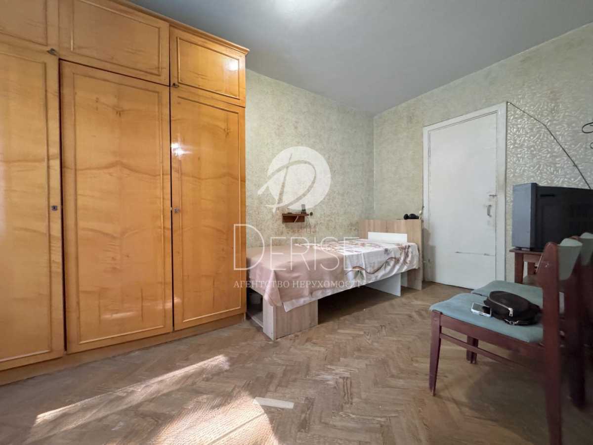 Продаж 2-кімнатної квартири 45 м², Миколи Василенка вул., 8