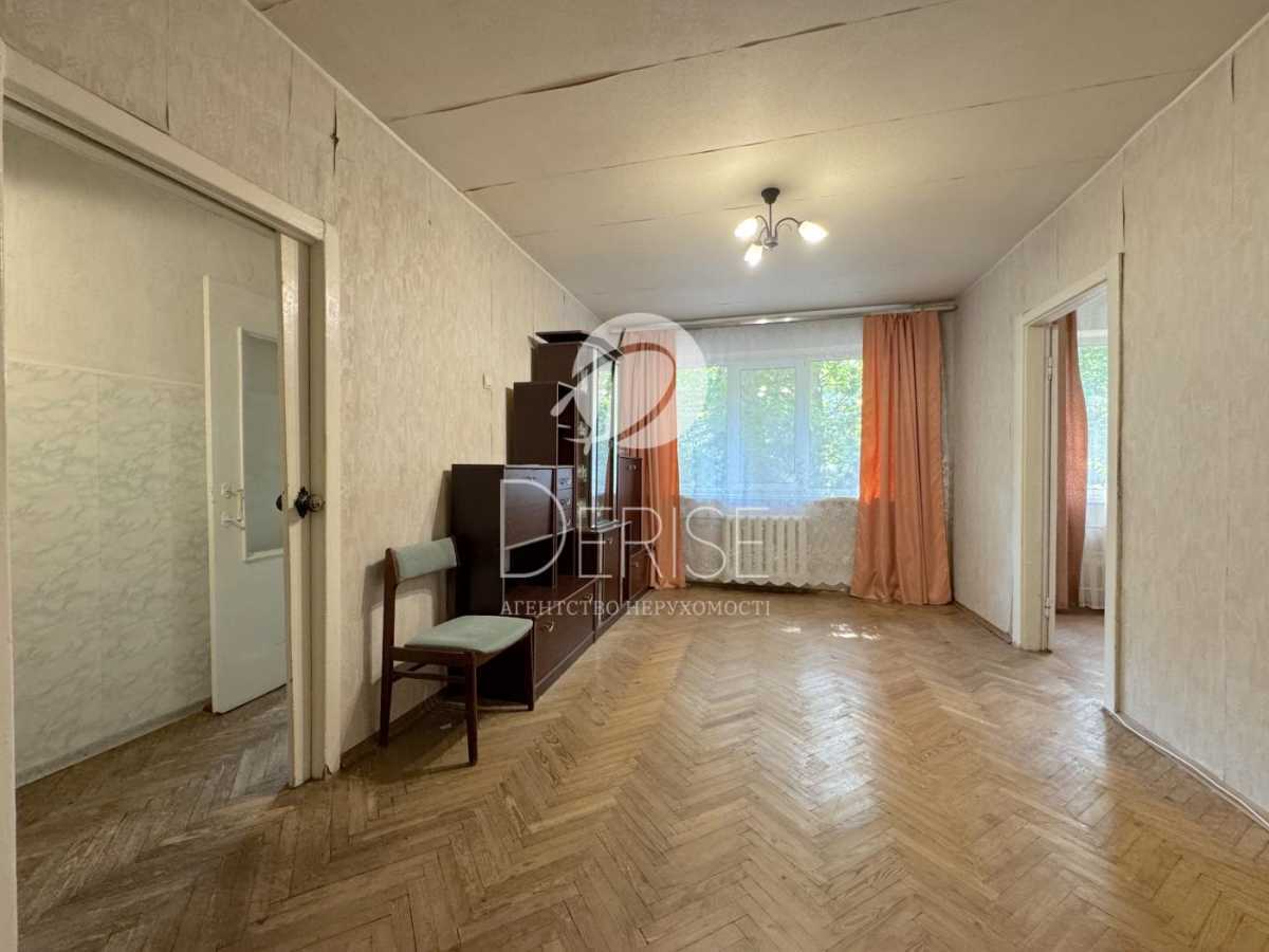 Продаж 2-кімнатної квартири 45 м², Миколи Василенка вул., 8
