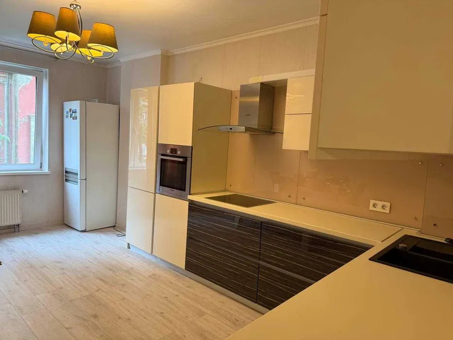 Аренда 1-комнатной квартиры 52 м², Полтавская ул., 10
