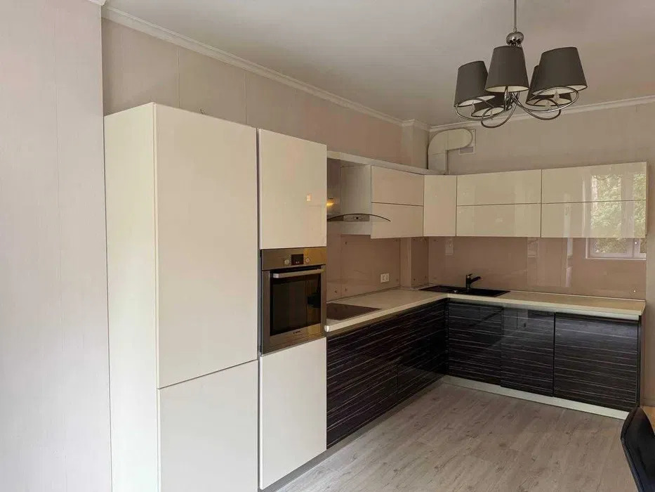 Аренда 1-комнатной квартиры 52 м², Полтавская ул., 10