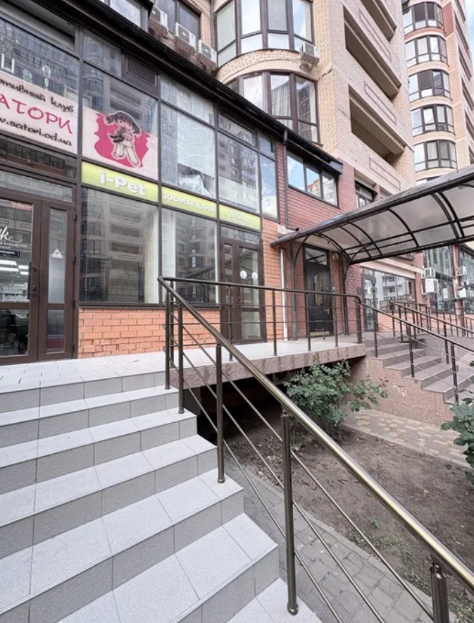 Оренда офісу 43 м², Армійська вул.