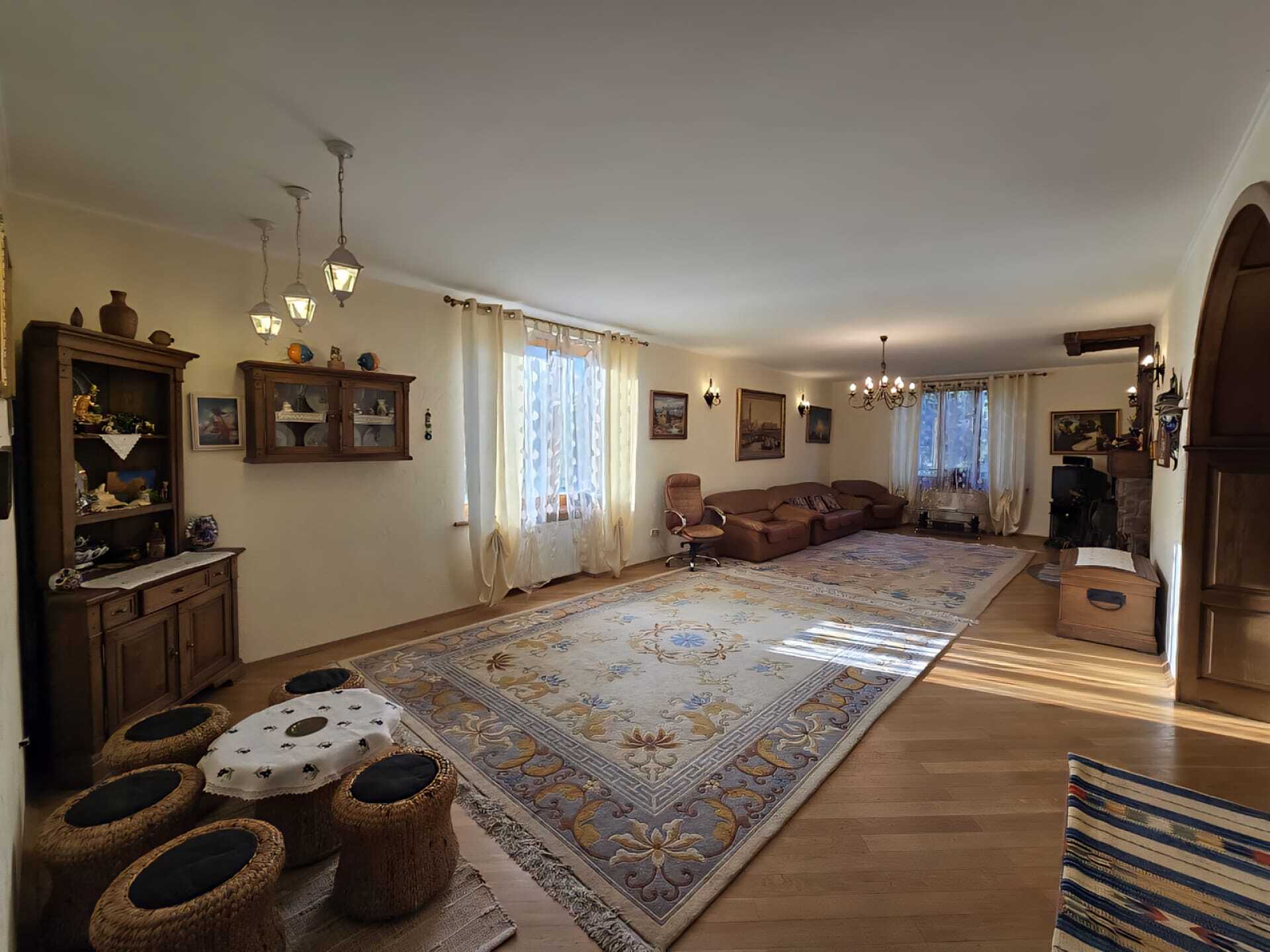 Продажа дома 350 м²