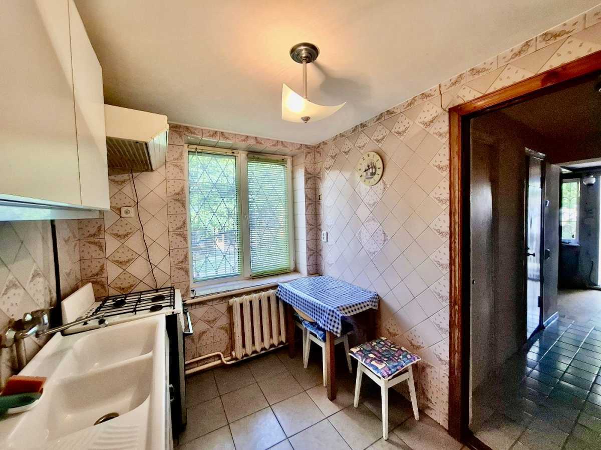 Оренда 2-кімнатної квартири 60 м², Переяславська вул., 11