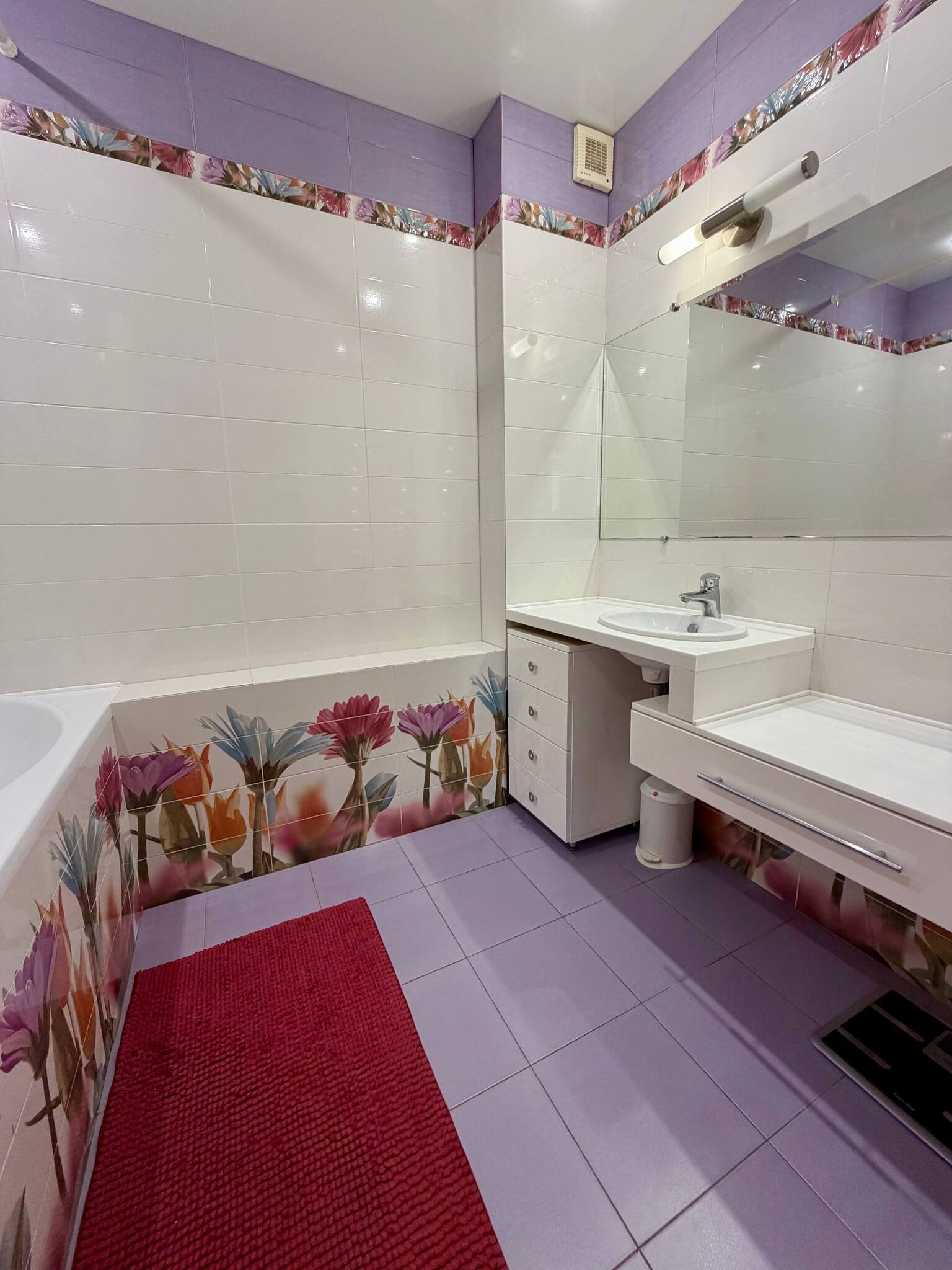 Аренда 3-комнатной квартиры 85 м², Космическая ул.