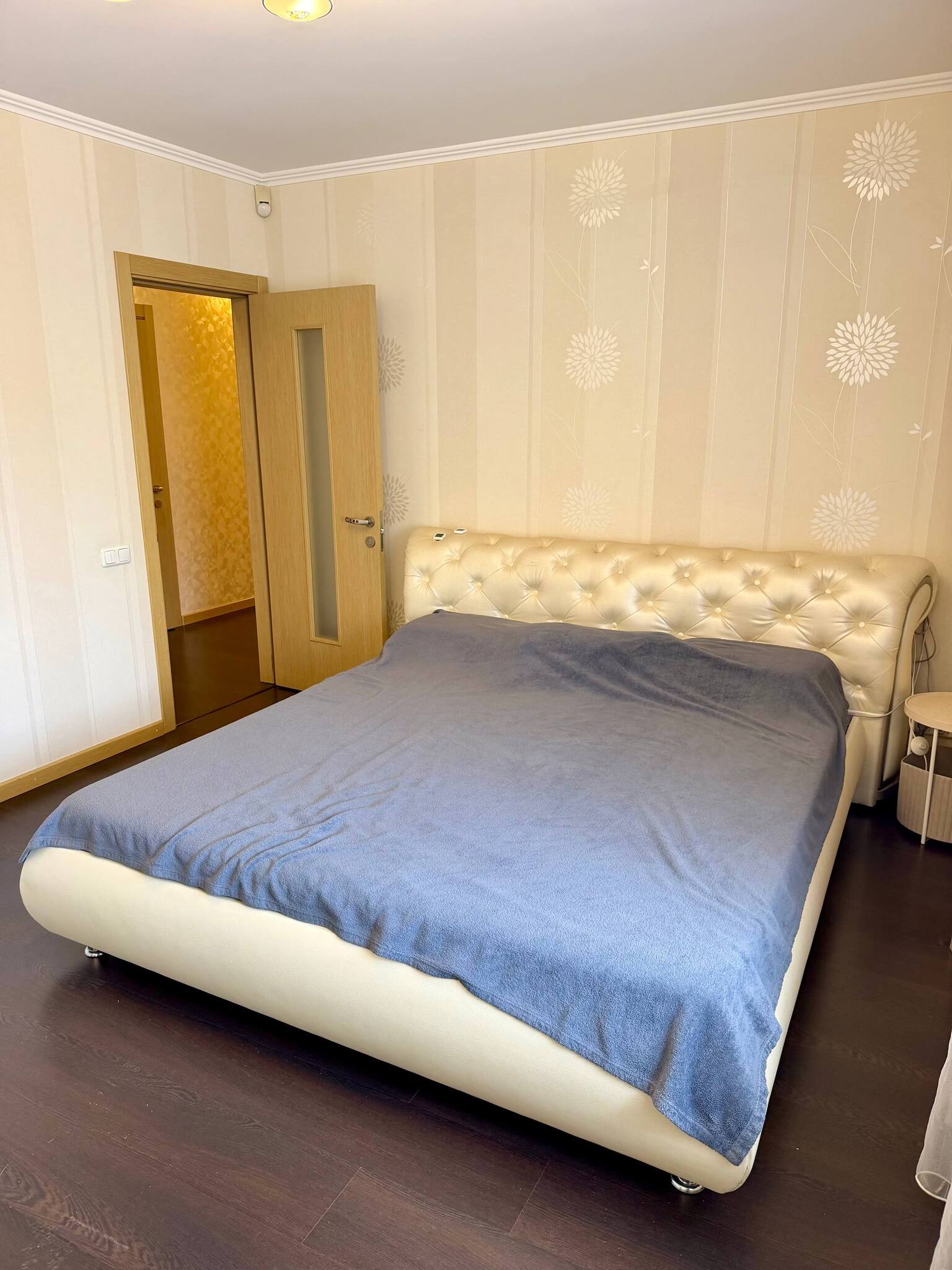 Аренда 3-комнатной квартиры 85 м², Космическая ул.