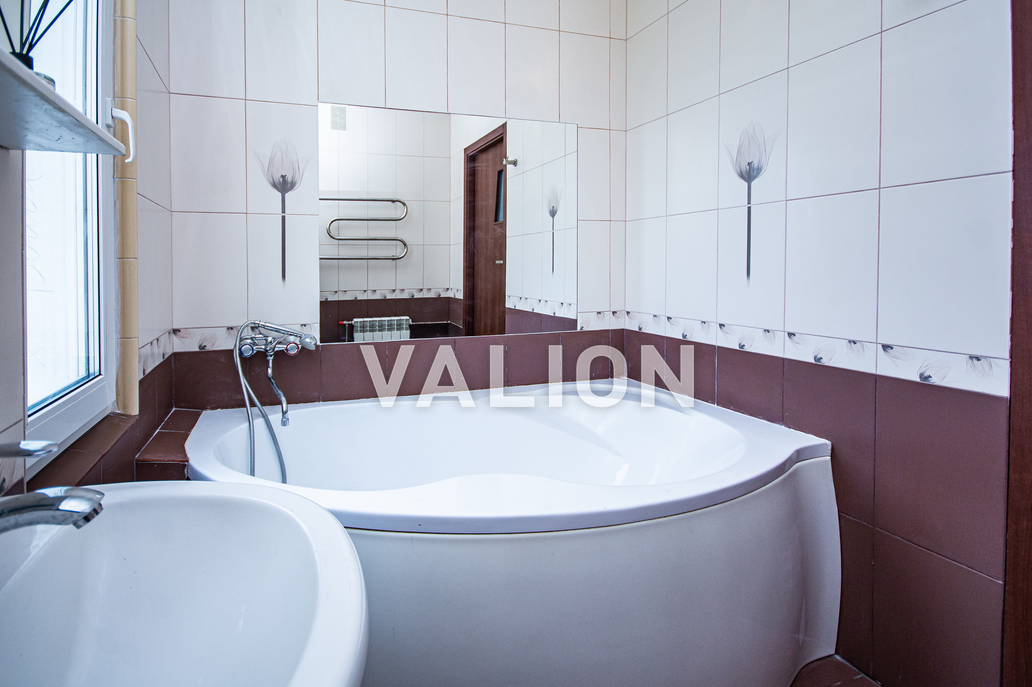 Продажа 3-комнатной квартиры 90.6 м², Милославская ул., 4