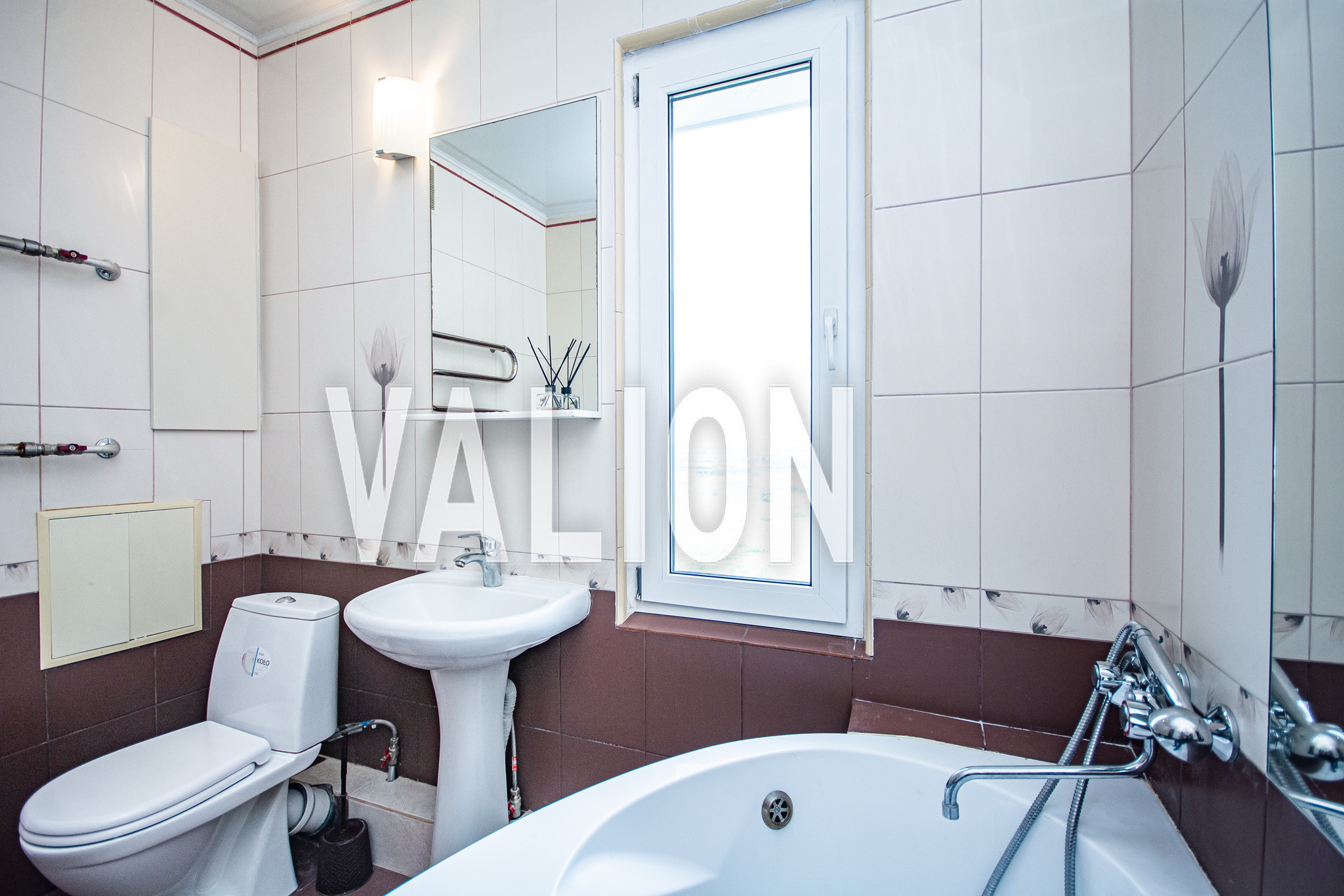 Продажа 3-комнатной квартиры 90.6 м², Милославская ул., 4
