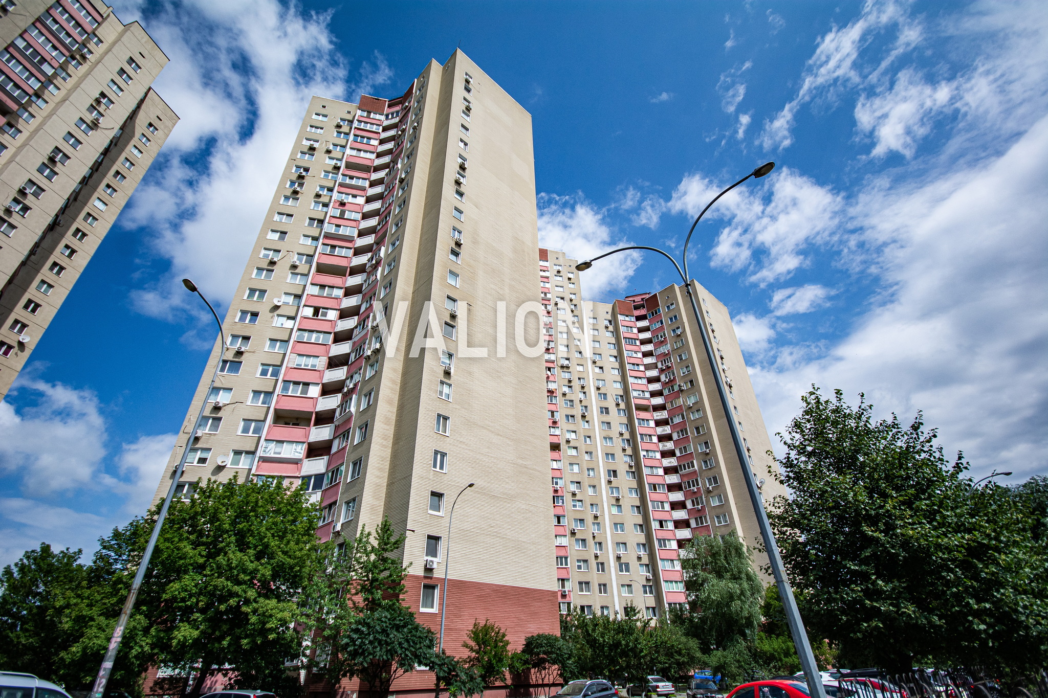 Продажа 3-комнатной квартиры 90.6 м², Милославская ул., 4