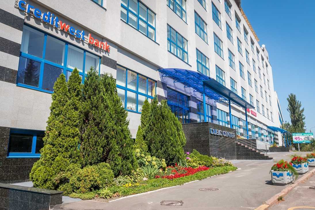 Оренда офісу 740 м², Шолуденка вул., 3