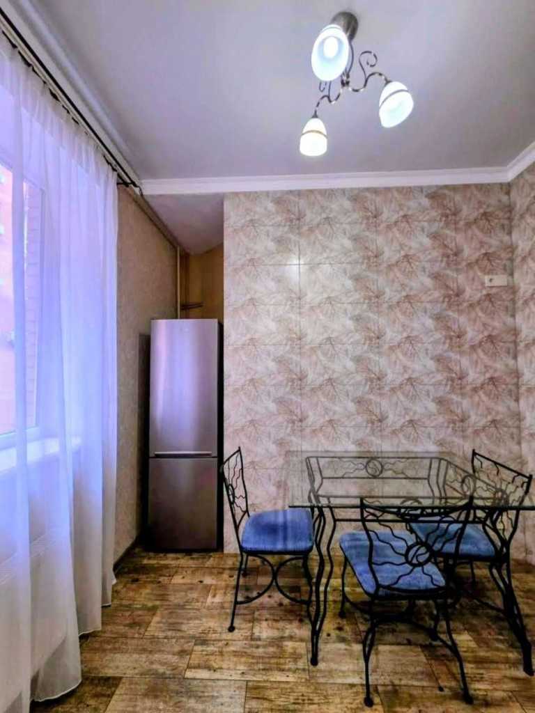 Аренда 2-комнатной квартиры 56 м², Книжный пер., 19/21
