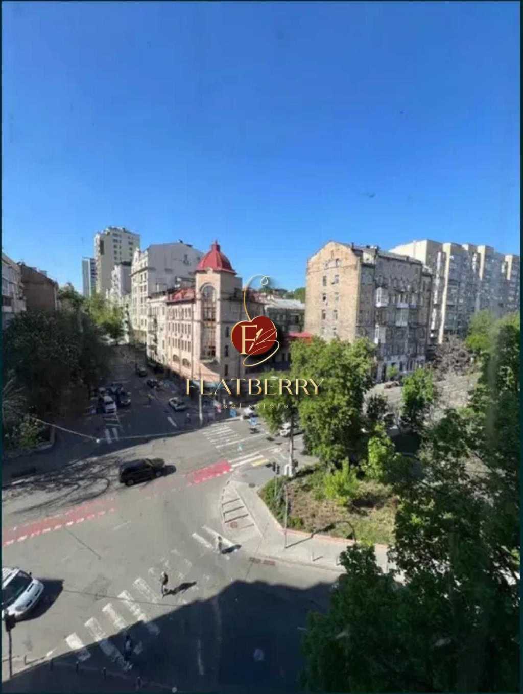 Продаж 2-кімнатної квартири 51.5 м², Богдана Хмельницького вул., 63