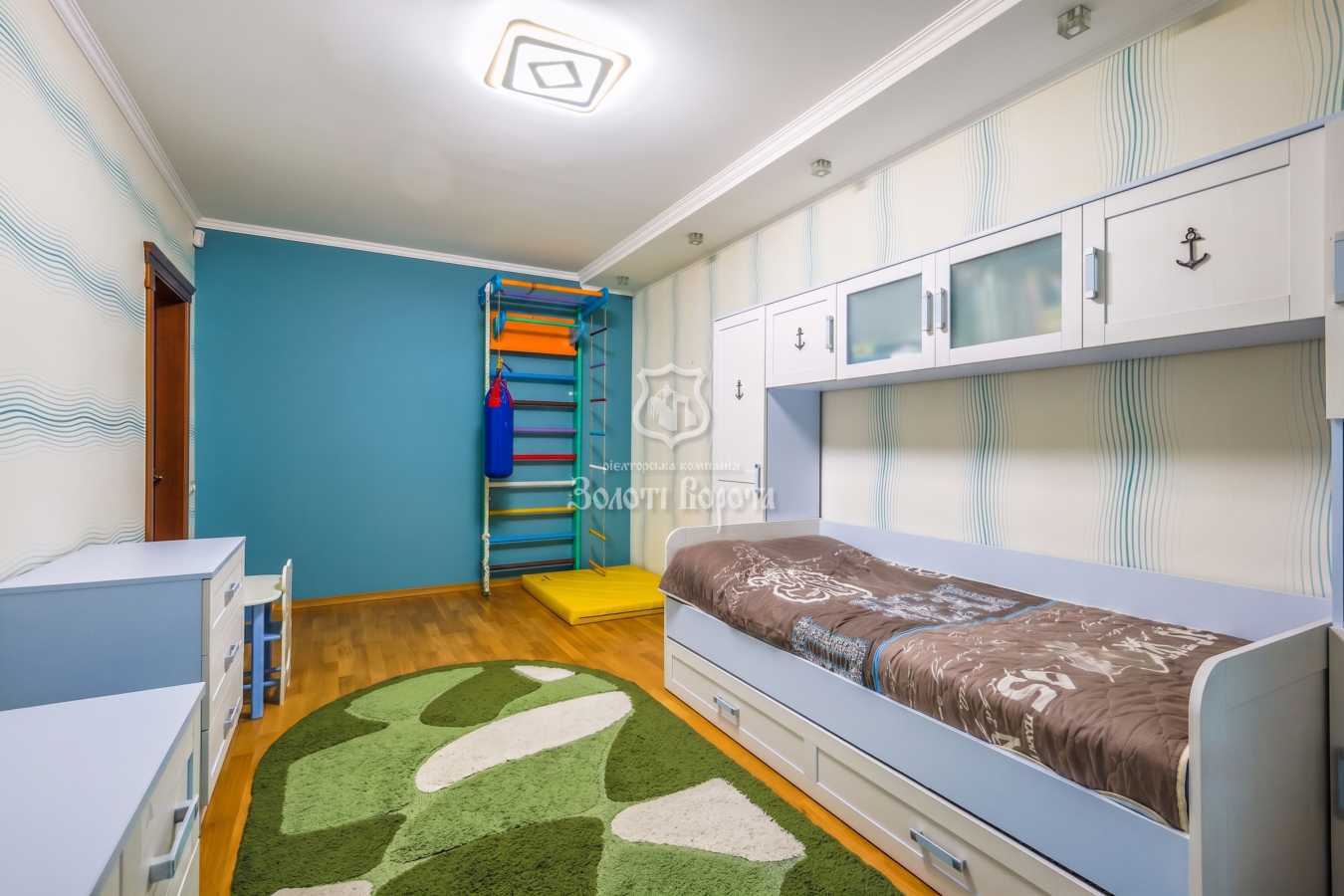 Продаж 3-кімнатної квартири 98.6 м², Святоюріївська, 22
