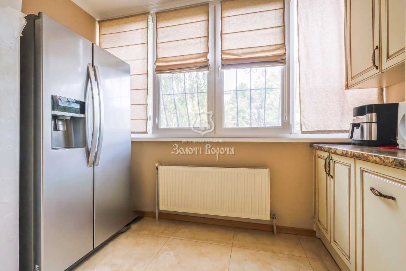 Продаж 3-кімнатної квартири 98.6 м², Святоюріївська, 22