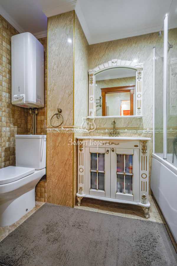 Продаж 3-кімнатної квартири 98.6 м², Святоюріївська, 22