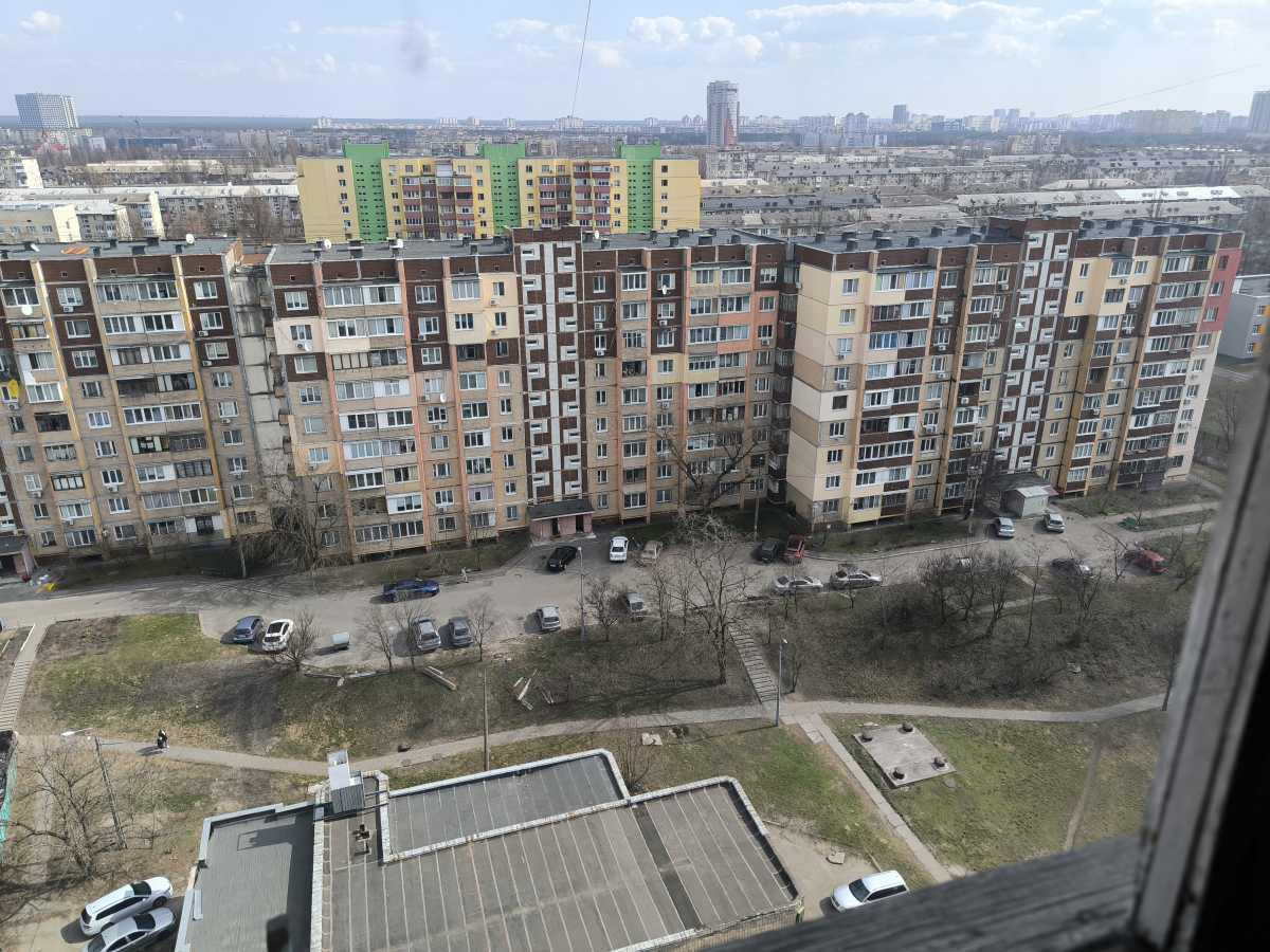 Продажа 2-комнатной квартиры 59 м², Радужная ул., 35