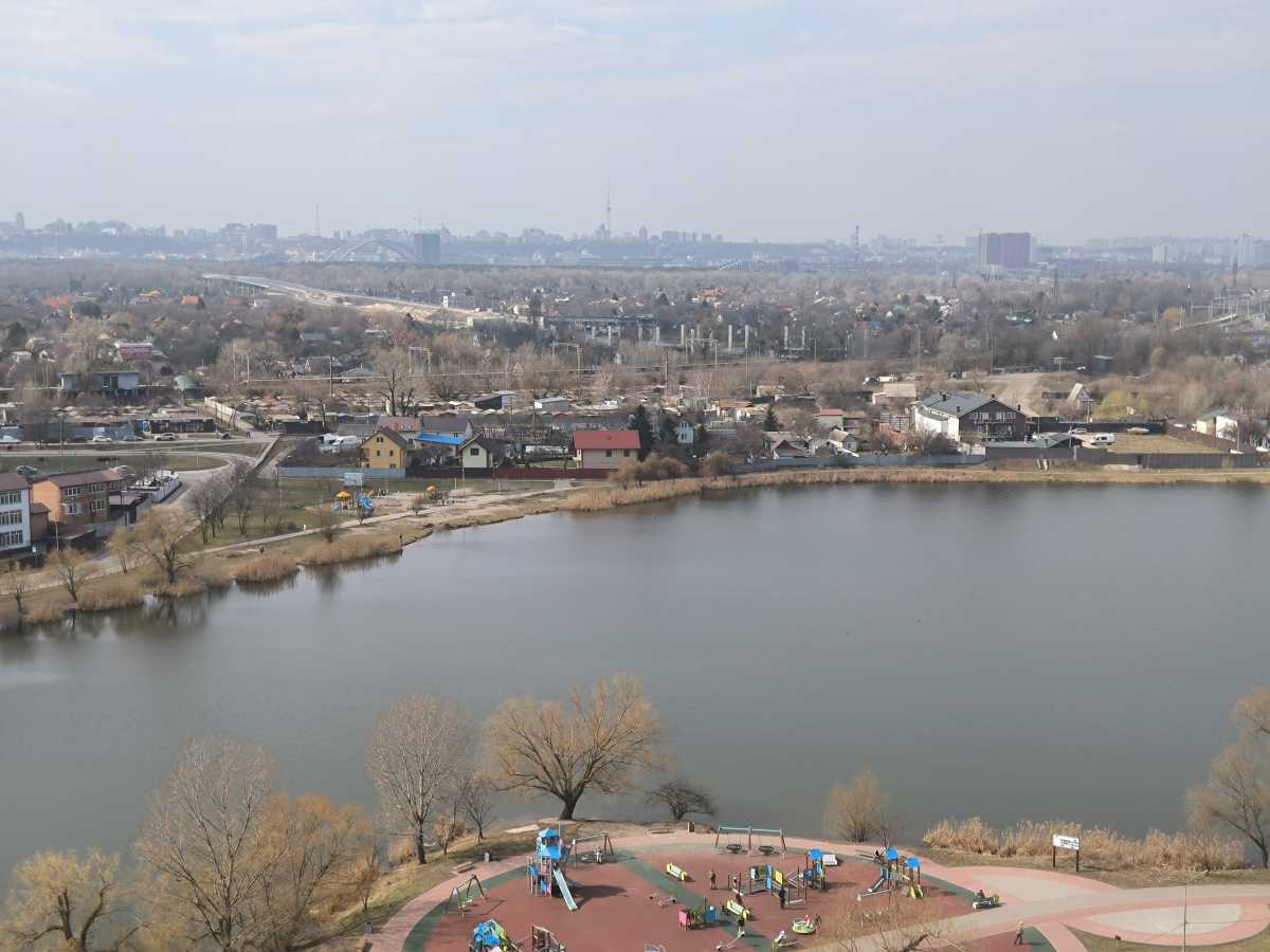 Продажа 2-комнатной квартиры 59 м², Радужная ул., 35