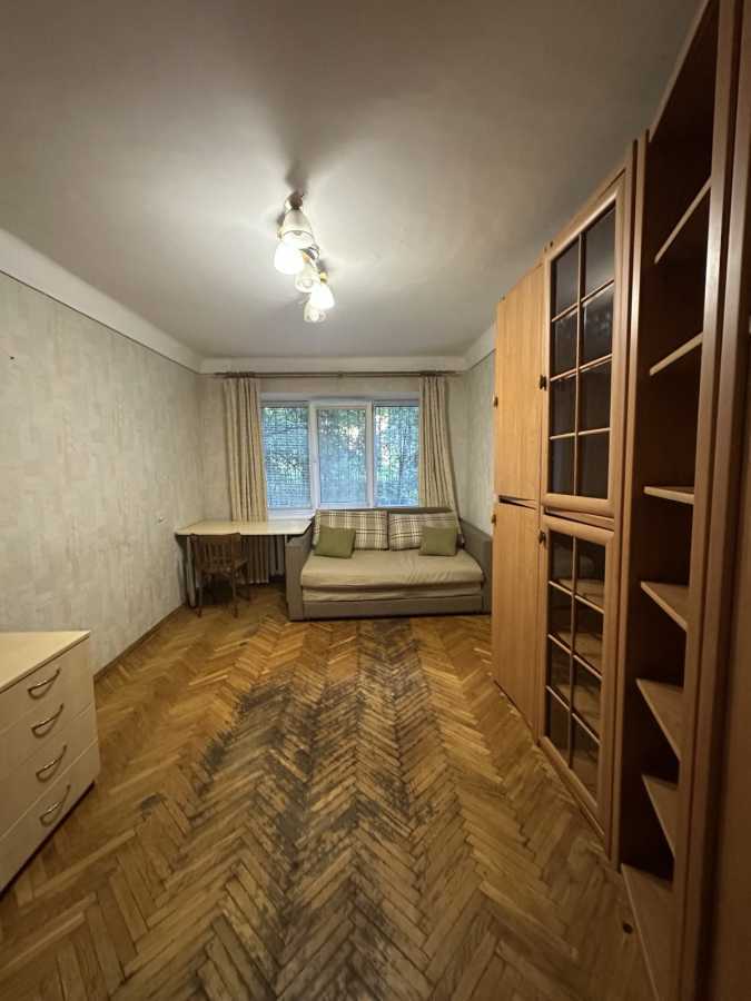 Аренда 2-комнатной квартиры 44 м², Соломенская ул., 38
